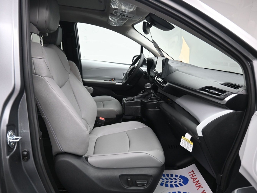 New 2026 Toyota Sienna XLE Add
