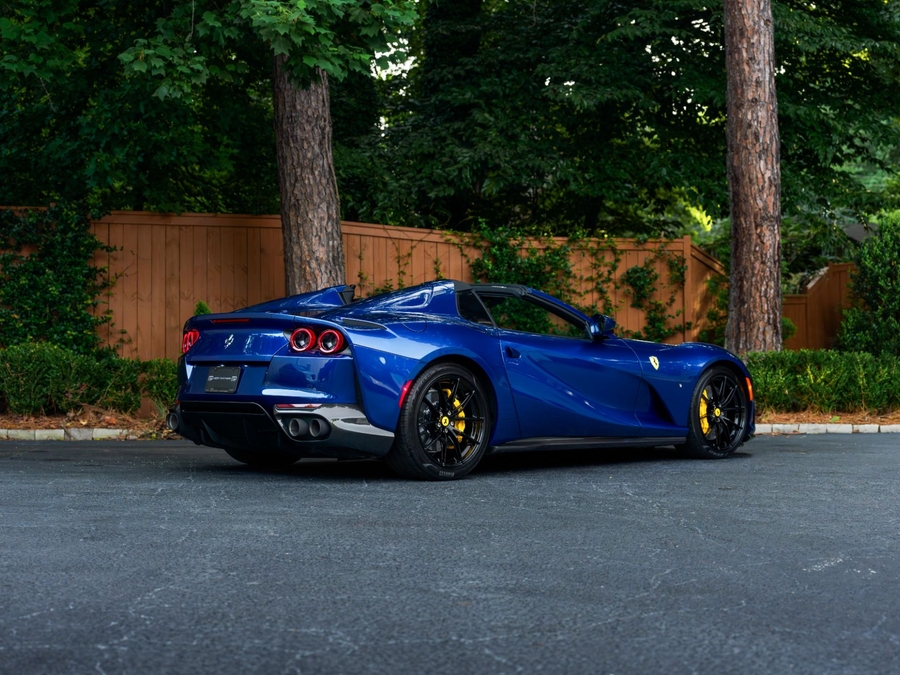 2022 Ferrari 812 GTS