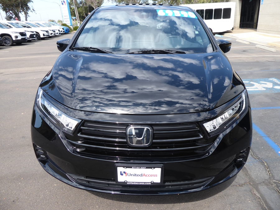 PRE OWNED 2024 Honda Odyssey Sport
