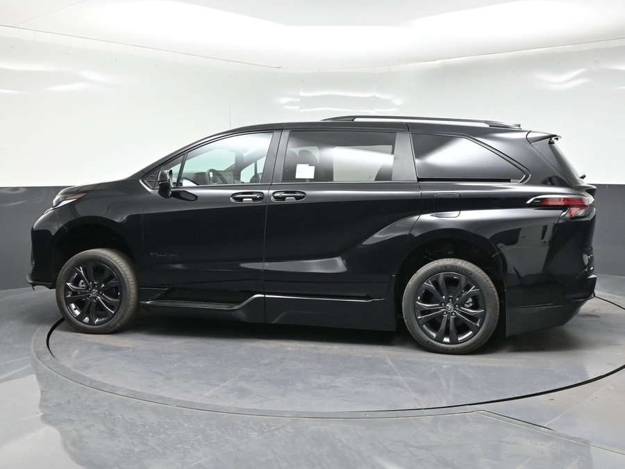 New 2026 Toyota Sienna XSE Sport